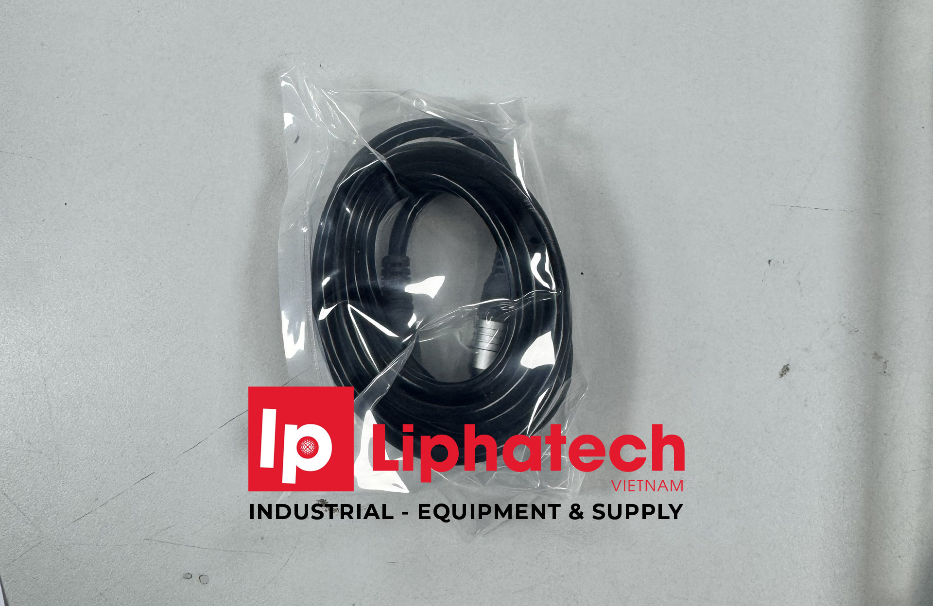 Hình ảnh thực tế Máy SJ-220 được Lipha Tech bàn giao đầy đủ máy và phụ kiện cho khách hàng