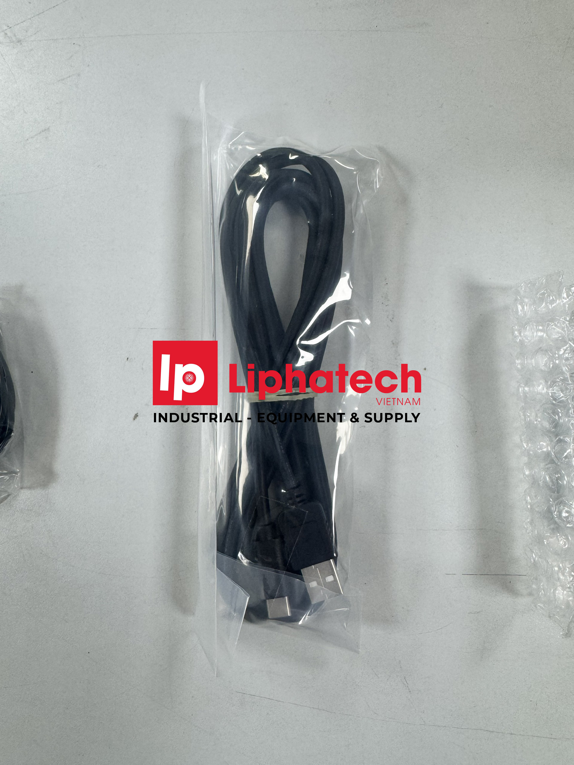 Hình ảnh thực tế Máy SJ-220 được Lipha Tech bàn giao đầy đủ máy và phụ kiện cho khách hàng